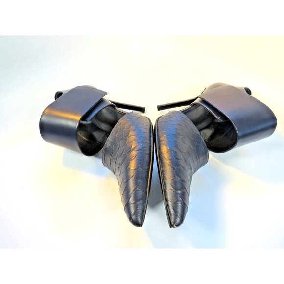 VINCE. Capri Blue Leather Heels Pointy Toe Wide Straps Women's Stilettos Sz 8.5 - Picture 7 of 11